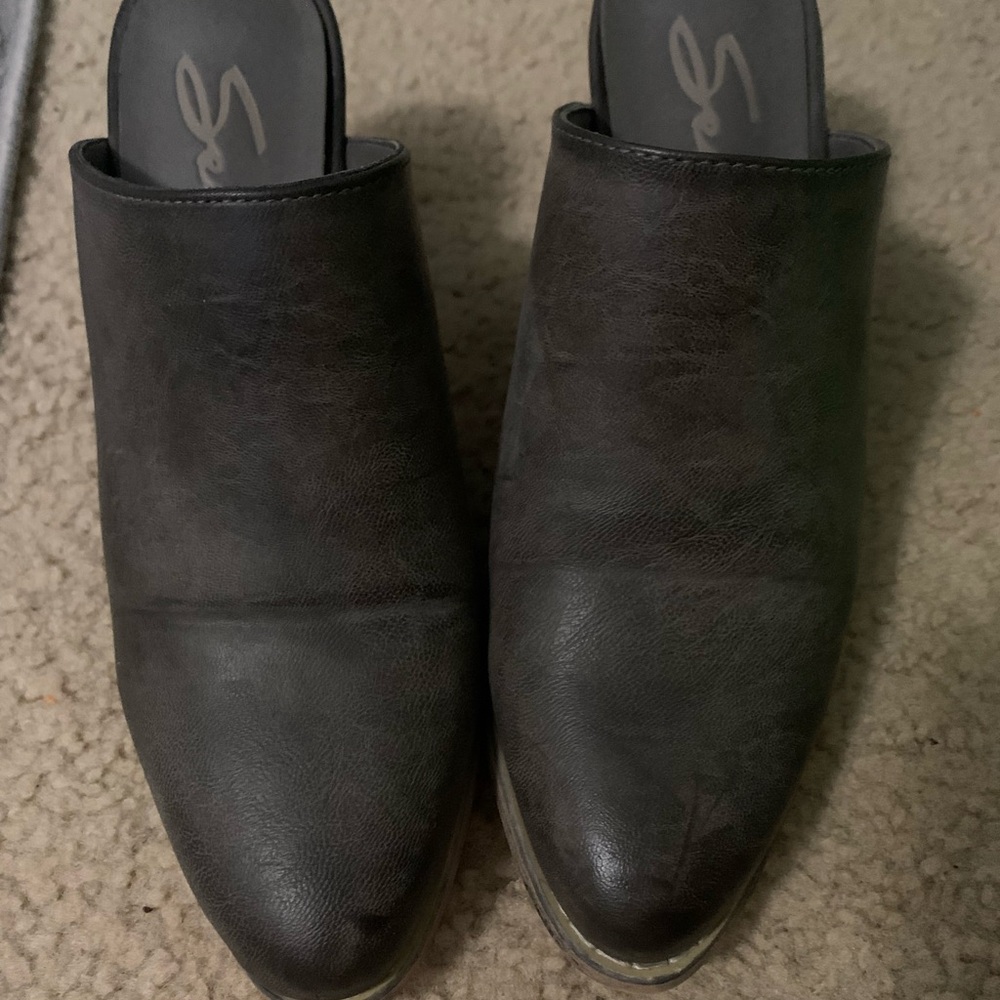Seven7 Dark Gray Mules